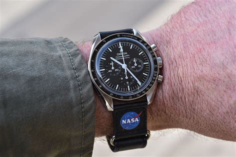 speedmaster nasa strap